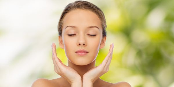Printemps en beauté : 4 gestes clés pour sublimer votre peau